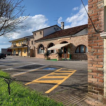 Hotel Locanda Dolce Vita San Dona di Piave Exterior photo