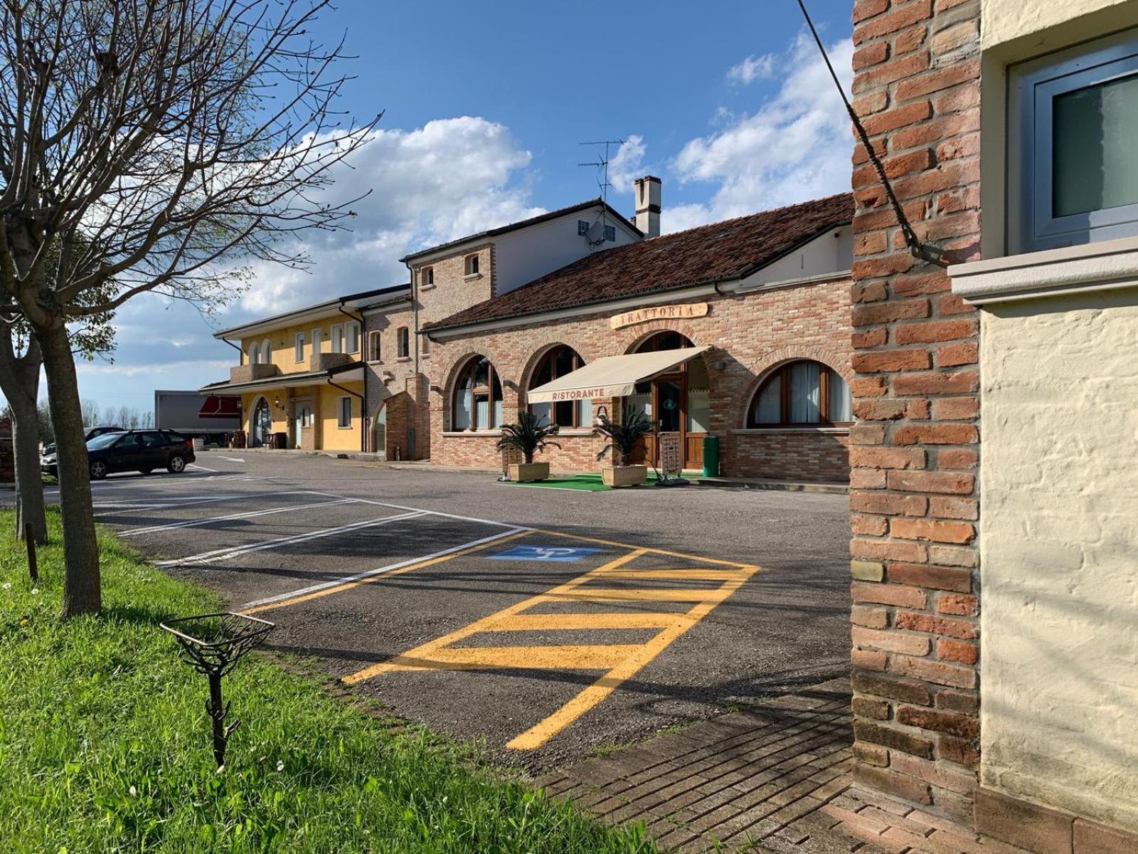 Hotel Locanda Dolce Vita San Dona di Piave Exterior photo